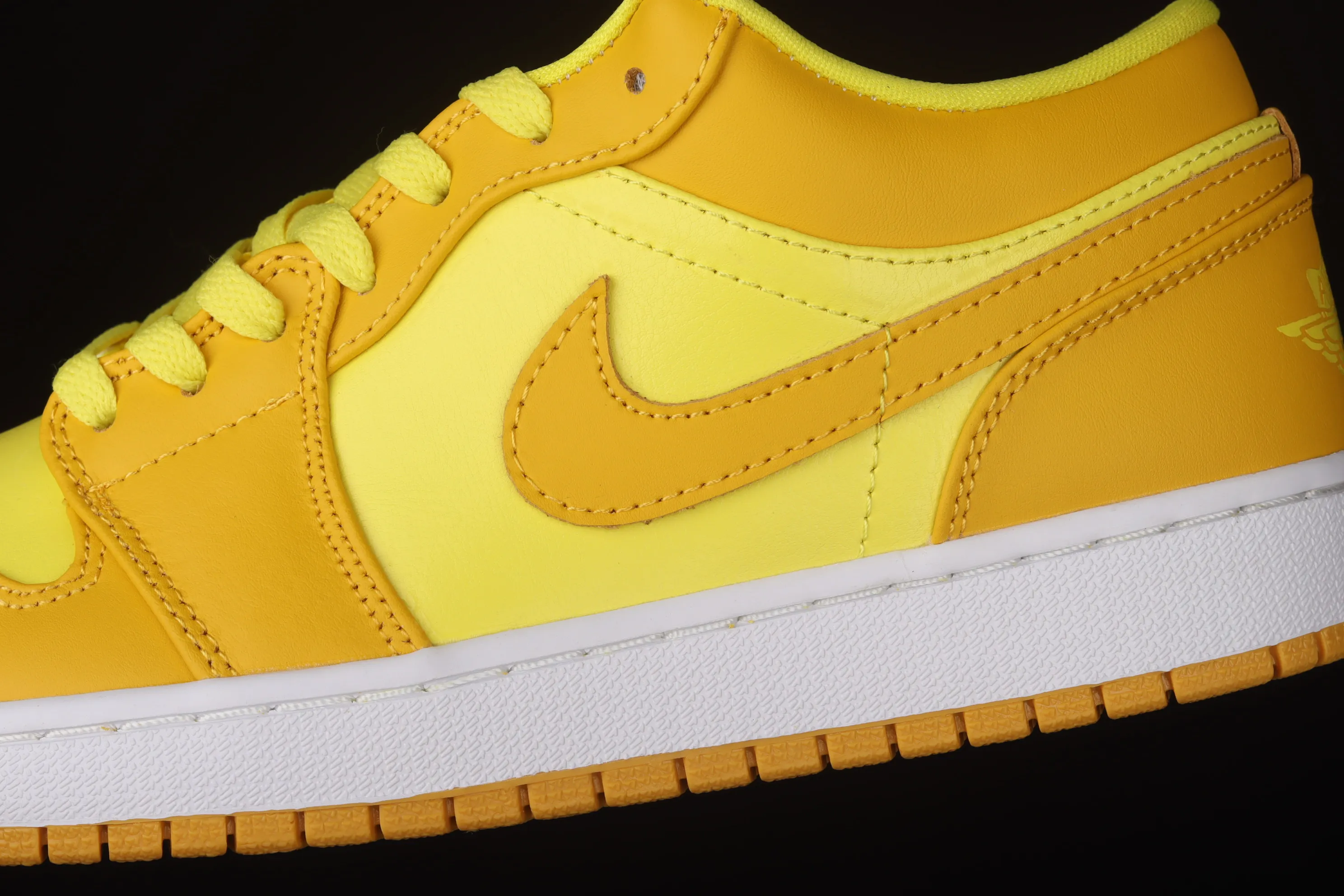 All categories Air Jordan Jordan series basketball shoes Air Jordan 1 Low Air Jordan 1 Low AJ1 Joe 1 lemon yellow low-top cultural and leisure sports sneakers DN6998-700
